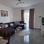 Jani Villa